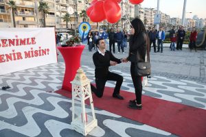 Kordonda Evlenme Teklifi Organizasyonu İzmir
