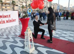İzmir Kordonda Evlenme Teklifi Organizasyonu
