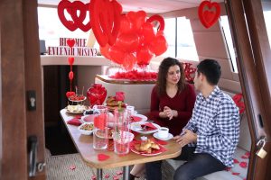 Romantik Kahvaltı Organizasyonu İzmir