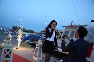 İzmir Teknede Evlilik Teklifi Organizasyonu