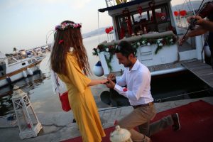 Bodrum Teknede Sürpriz Evlilik Teklifi Organizasyonu