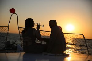 Gün Batımında Teknede Evlilik Teklifi Organizasyonu Bodrum