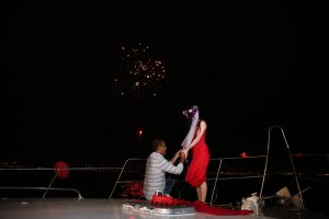 Körfez Turunda Havai Fişek Gösterisi ve Evlilik Teklifi Organizasyonu İzmir