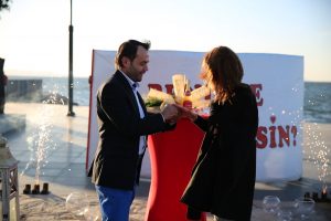 İzmir Sahilevleri Evlilik Teklifi Organizasyonu