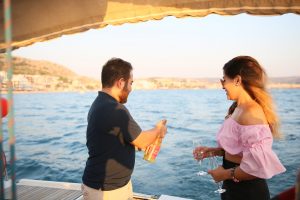 İzmir Çeşmede Sürpriz Evlilik Teklifi Organizasyonu