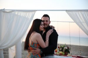 Kumsalda Sürpriz Evlilik Teklifi Organizasyonu İzmir