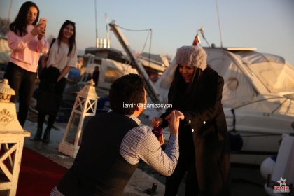 Evlilik Teklifi Nasıl Yapılır İzmir Teknede Evlilik Teklifi Organizasyonu