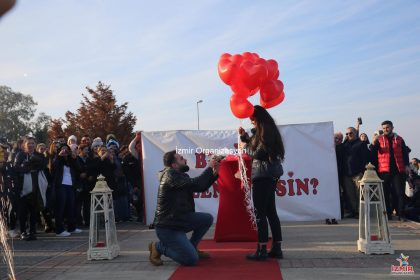 İnciraltı'nda Evlilik Teklifi Organizasyonu İzmir