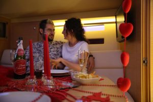 Tekne Süsleme Servisi ve Evlilik Teklifi Organizasyonu İzmir