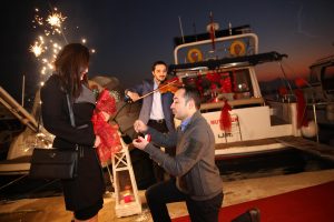 İzmir Teknede Evlenme Teklifi Organizasyonu