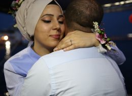 Bostanlı’da Havai Fişek Gösterisi İle Evlenme Teklifi Organizasyonu