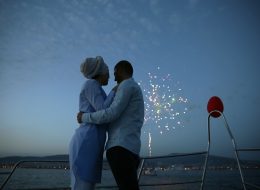Havai Fişek Eşliğinde Sürpriz Evlenme Teklifi Organizasyonu