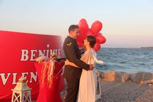 İzmir'de Sürpriz Evlenme Teklifi Organizasyonu