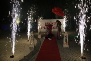 Çeşme Evlilik Teklifi Organizasyonu Volkan Gösterisi İzmir Organizasyon