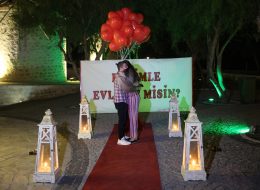 İzmir Evlilik Teklifi Organizasyonu Yürüyüş Yolu Süsleme İzmir Organizasyon