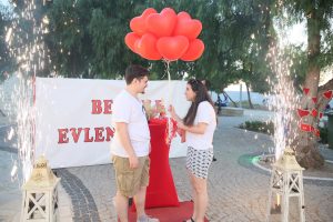 Alaçatı Evlenme Teklifi Organizasyonu İzmir Organizasyon