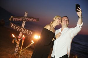 Kumsalda Evlenme Teklifi Organizasyonu İzmir Organizasyon