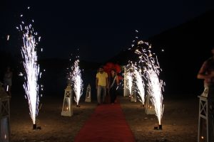 Kumsalda Evlenme Teklifi Organizasyonu Volkan Gösterisi İzmir Organizasyon