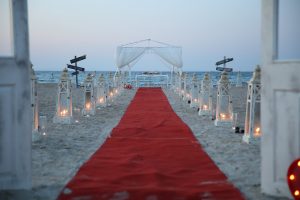 Çeşme Plajda Evlenme Teklifi Organizasyonu Yürüyüş Yolu Hazırlıkları İzmir Organizasyon