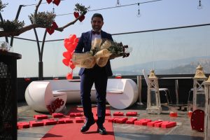 Doğum Gününde Helikopterde Evlenme Teklifi Organizasyonu Restoranda Evlilik Teklifi Organizasyonu Hazırlıkları İzmir Organizasyon