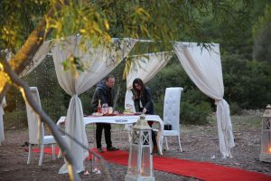 Bodrum Kumsalda Evlilik Teklifi Organizasyonu Gazebo ve Tül Süsleme İzmir Organizasyon