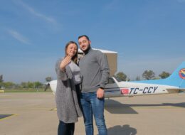 İzmir Uçakta Sürpriz Evlilik Teklifi Organizasyonu