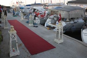 Levent Marina Çıkışlı Teknede Evlilik Teklifi Organizasyonu